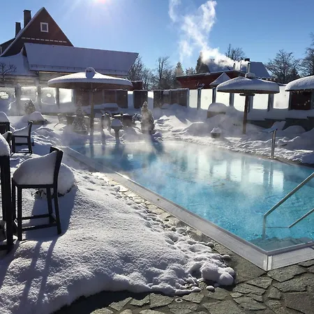 布拉邦德度假酒店 4*